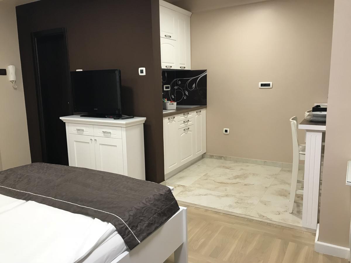 Lux New White Apartment Novi Sad Exterior foto